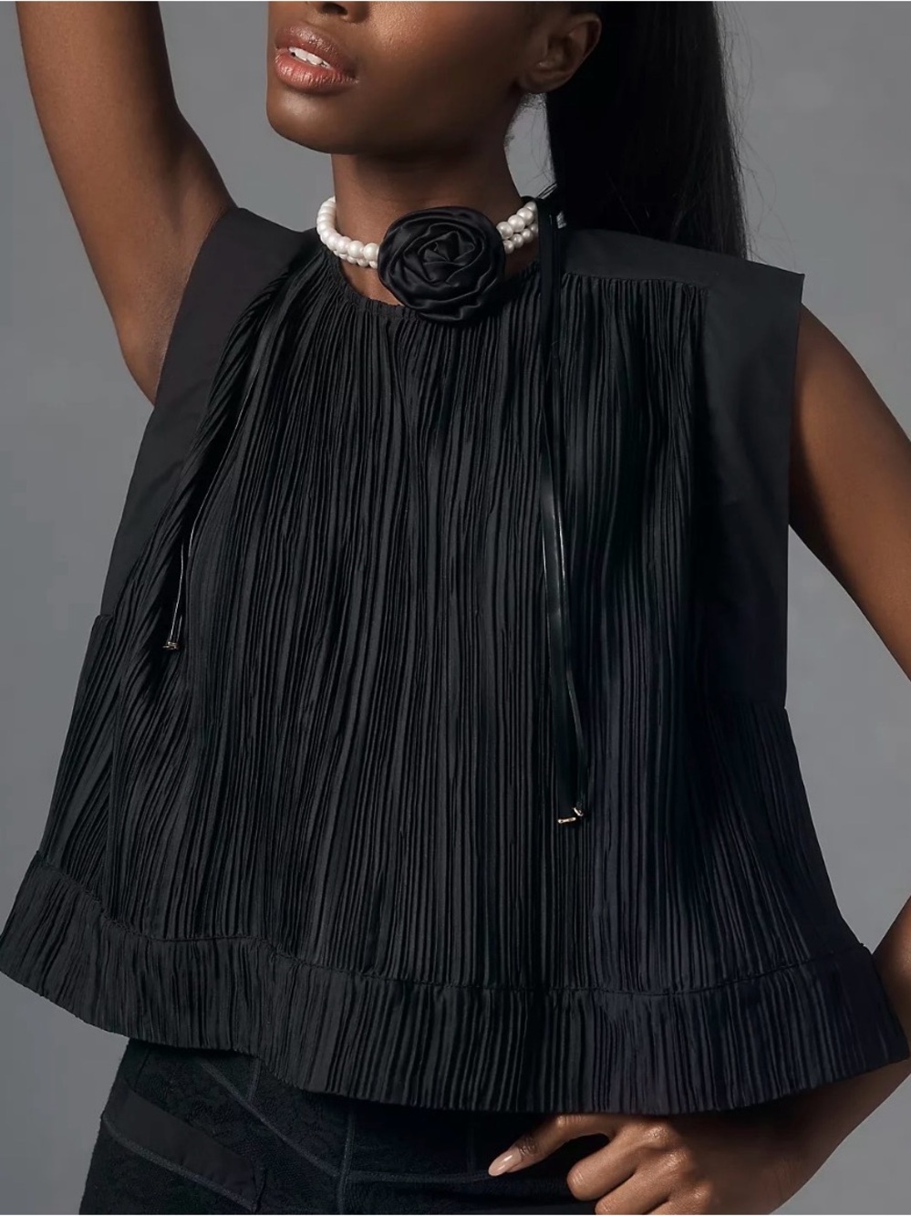 By Anthropologie Crew-Neck Plissé Sleeveless Top in Black Size XL